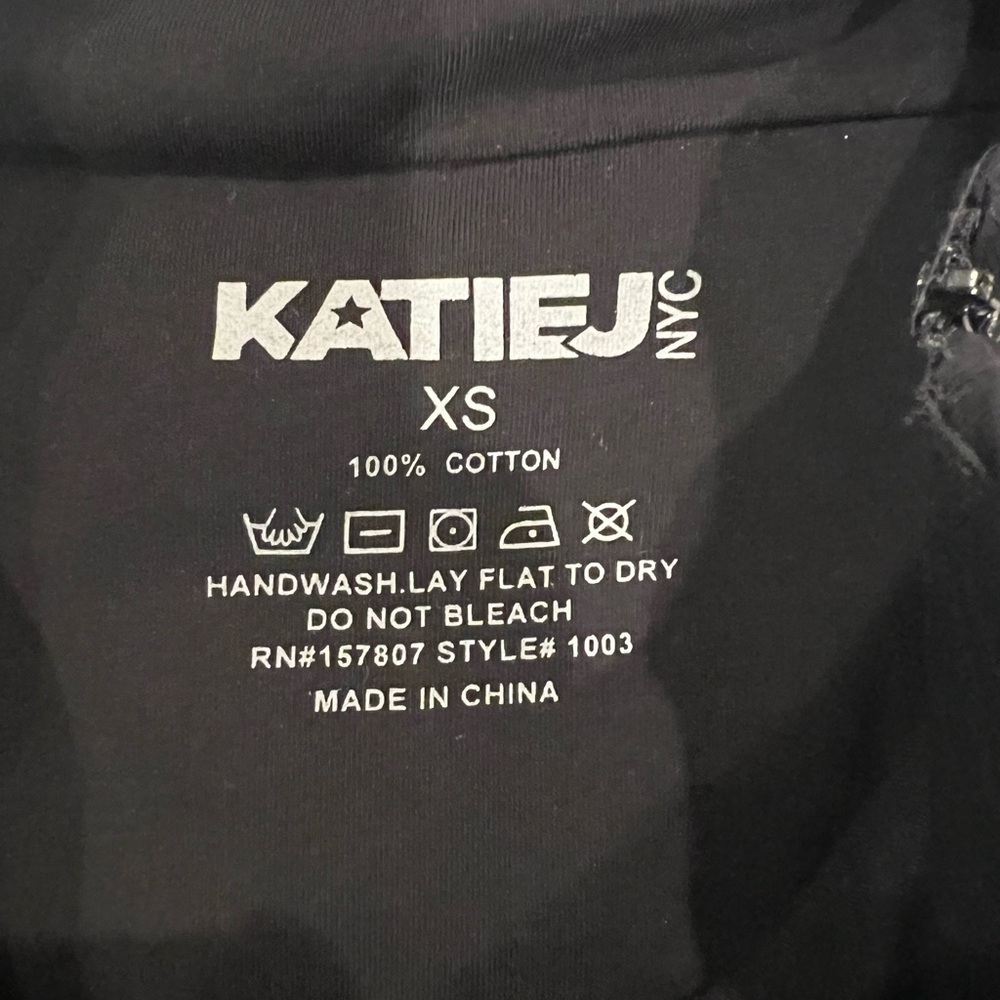 KATIE J NYC BLACK RUXHED MINI SKIRT SIZE XS - Picture 3 of 4